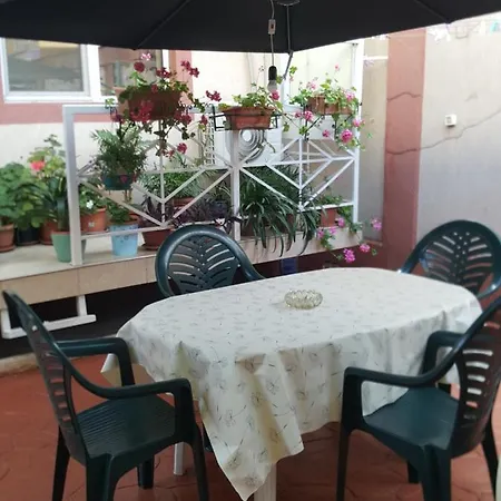 Vila Liz ゲストハウス エフォリエ・ノルド